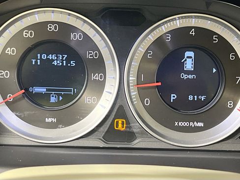 Used 2013 Volvo XC70 T6 image 23