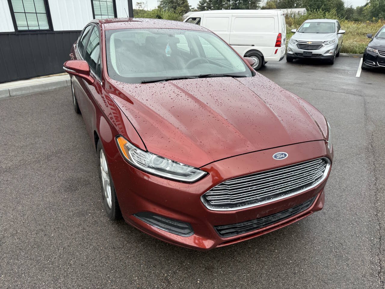 Used 2014 Ford Fusion SE FWD image 4