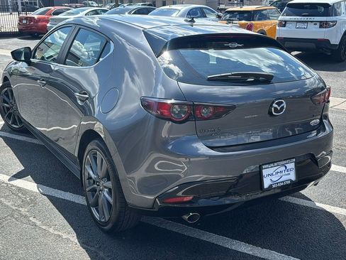 Used 2019 MAZDA MAZDA3 AWD Hatchback w/ Preferred Pkg image 5