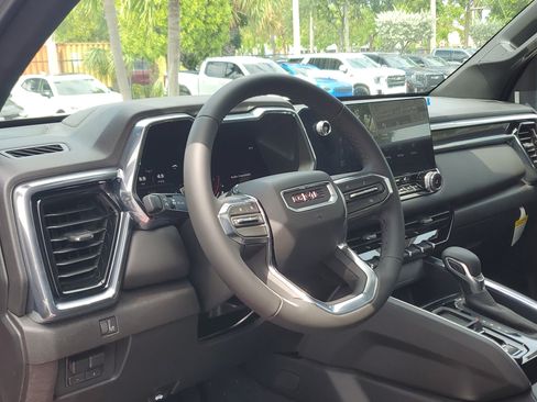 New 2026 GMC Canyon Elevation w/ Convenience Package RWD image 22