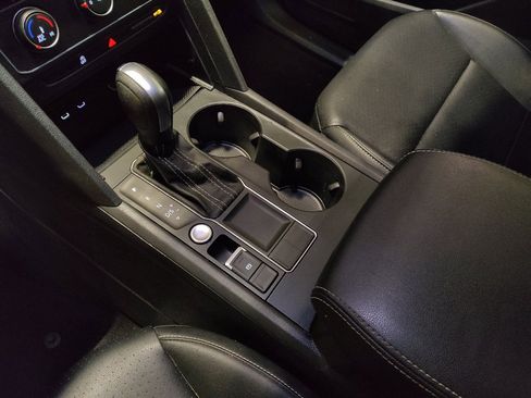 Used 2023 Volkswagen Atlas SE image 26