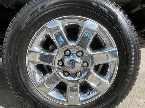 Used 2014 Ford F150 XLT w/ XLT Chrome Package image 12