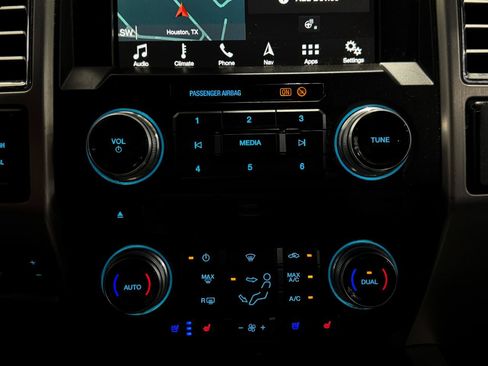 Used 2018 Ford F350 Platinum w/ Platinum Ultimate Package AWD/4WD image 4