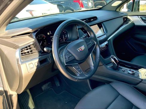 Used 2021 Cadillac XT5 Premium Luxury image 15