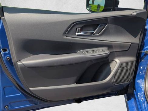 New 2026 Toyota Prius Plug-In Hybrid FWD image 12