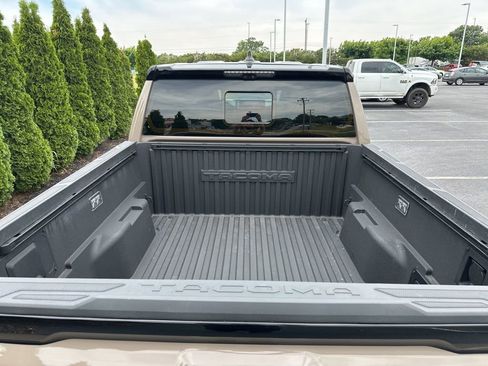 Certified 2025 Toyota Tacoma TRD Pro AWD/4WD image 40
