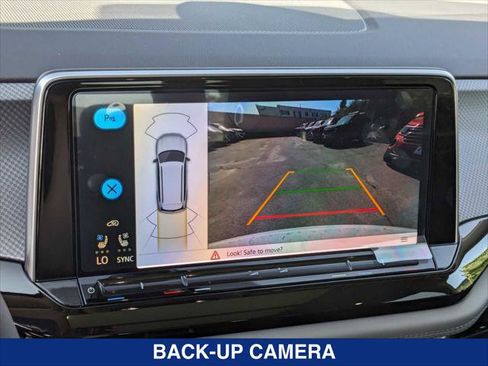 New 2024 Volkswagen Atlas Peak Edition SEL AWD/4WD image 10