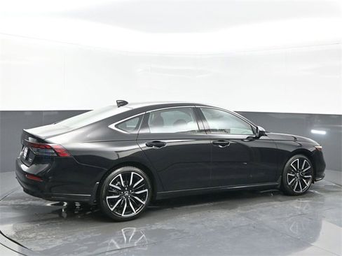 Certified 2025 Honda Accord Touring image 6
