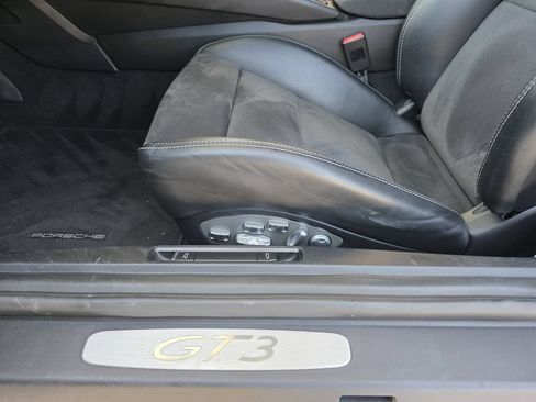 Used 2015 Porsche 911 GT3 RWD image 21