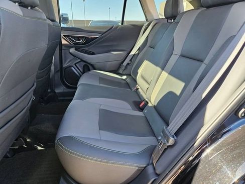 Used 2025 Subaru Outback Onyx Edition AWD/4WD image 27