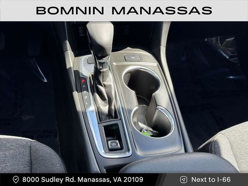 Used 2022 Chevrolet Equinox LT AWD/4WD image 14