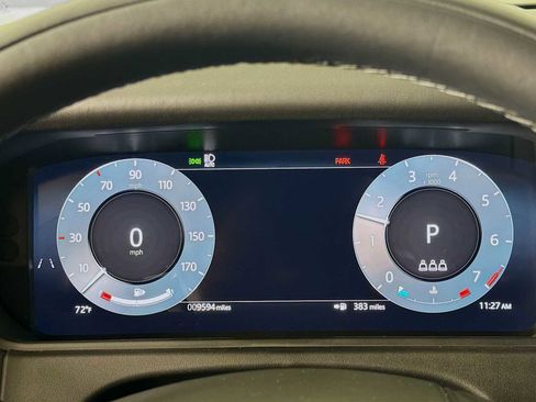 Used 2026 Land Rover Range Rover Velar Dynamic SE AWD/4WD image 13