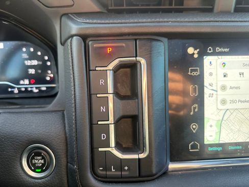 Used 2022 GMC Yukon Denali w/ Denali Premium Package image 57