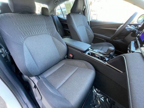 Used 2025 Toyota Camry LE image 36