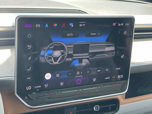 Certified 2025 Volkswagen ID. Buzz 1st Edition RWD image 16