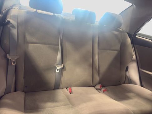Used 2013 Toyota Corolla LE image 20