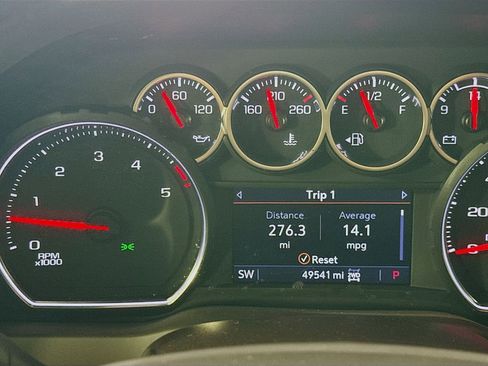 Used 2022 Chevrolet Silverado 2500 LTZ w/ LTZ Plus Package image 13