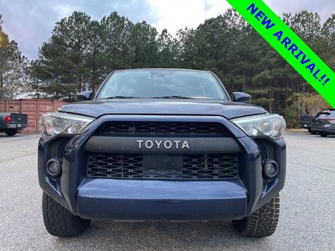 Used 2020 Toyota 4Runner SR5 image 7