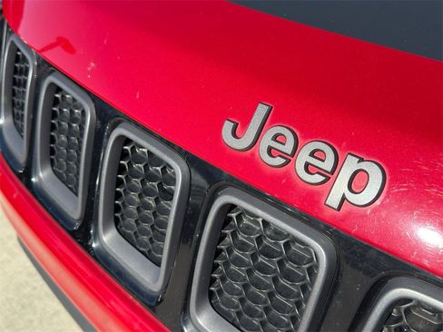 Used 2020 Jeep Compass Trailhawk w/ Leather Interior Group image 4