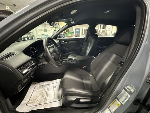 Used 2024 Honda Civic Sport image 8