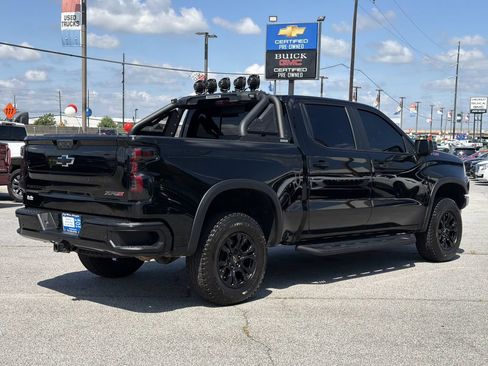Used 2022 Chevrolet Silverado 1500 ZR2 w/ Technology Package AWD/4WD image 25