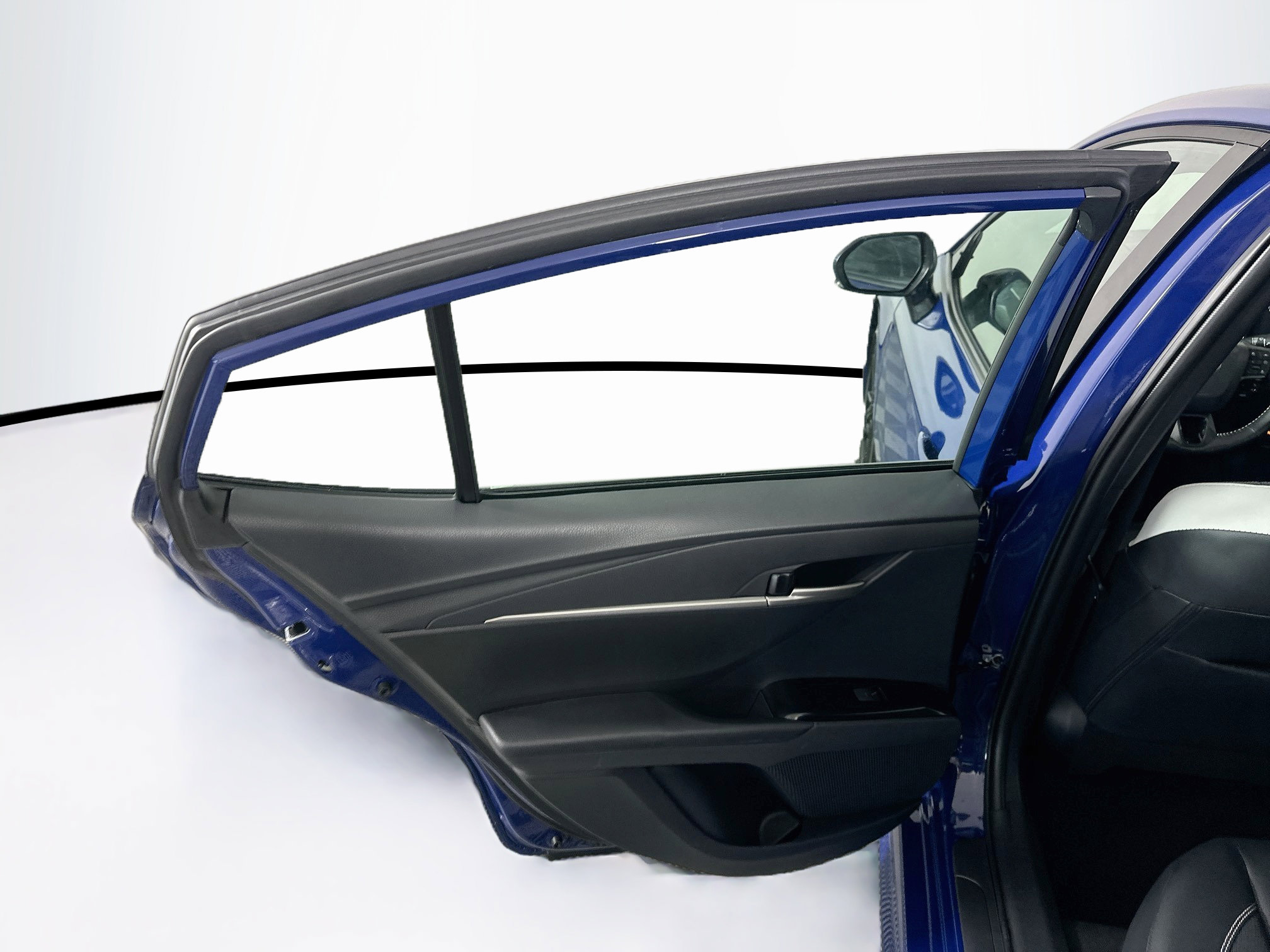 Used 2026 Toyota Camry SE FWD image 26