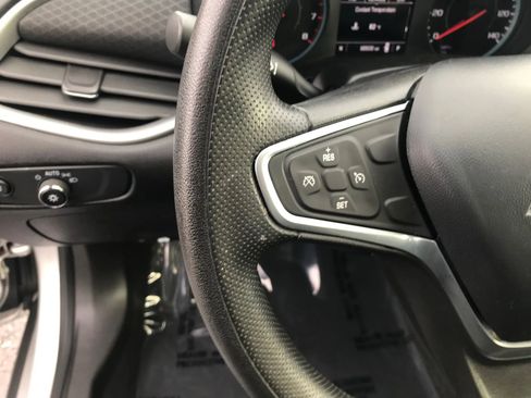 Used 2022 Chevrolet Malibu LS image 14