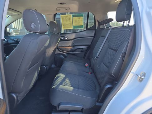 Used 2017 GMC Acadia SLE w/ Driver Alert Package I image 19