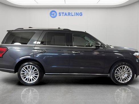 Used 2024 Ford Expedition Limited image 11