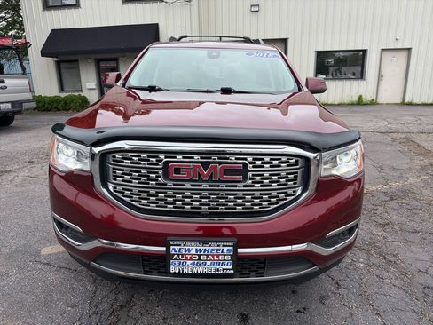 Used 2018 GMC Acadia Denali w/ Technology Package AWD/4WD image 2