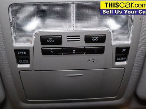 Used 2017 Toyota Highlander XLE image 26