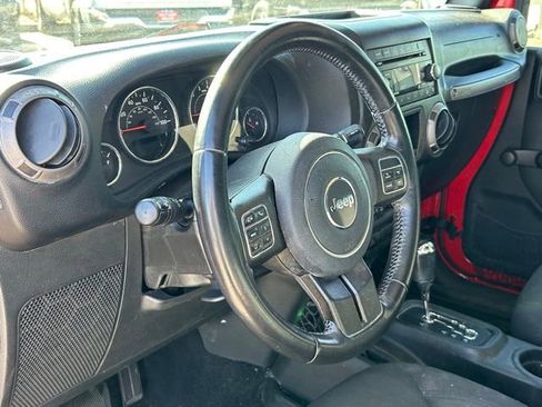Used 2017 Jeep Wrangler Sport w/ Connectivity Group AWD/4WD image 16