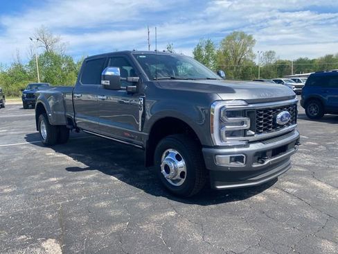 New 2026 Ford F350 Platinum w/ Platinum Plus Package AWD/4WD image 9