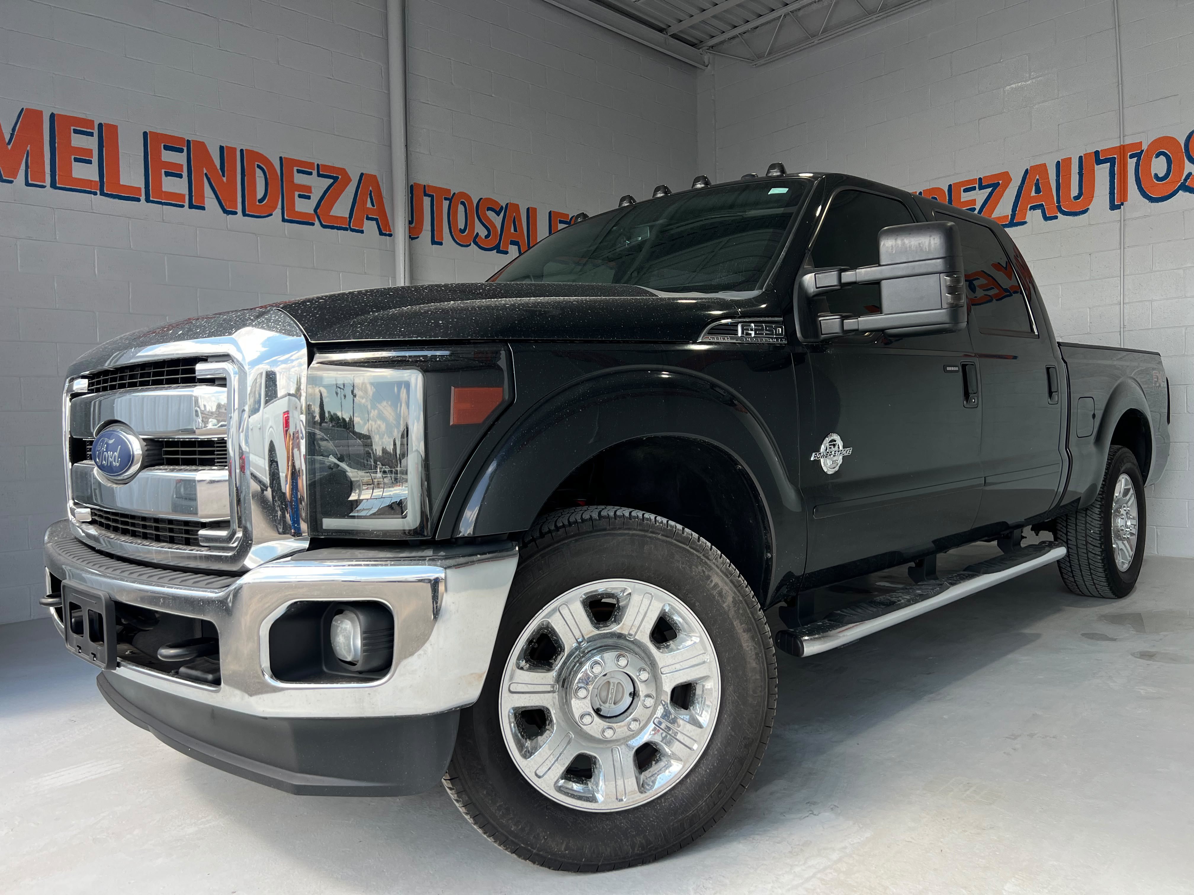Used 2015 Ford F250 Lariat w/ Lariat Interior Package AWD/4WD image 1