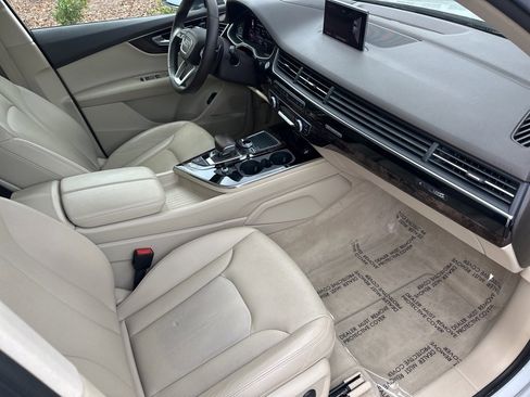 Used 2018 Audi Q7 3.0T Prestige image 47