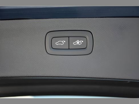 Certified 2024 Volvo XC90 T8 Core w/ Climate Package AWD/4WD image 26