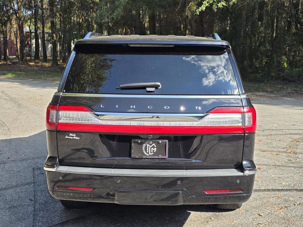 Used 2019 Lincoln Navigator L Reserve AWD/4WD image 3