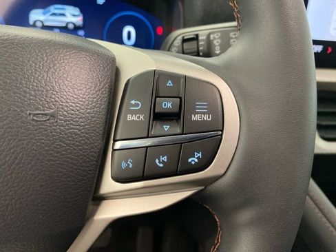 New 2025 Ford Explorer Active image 22