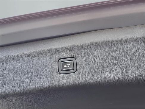 Used 2023 Buick Enclave Premium w/ Experience Buick Package image 31