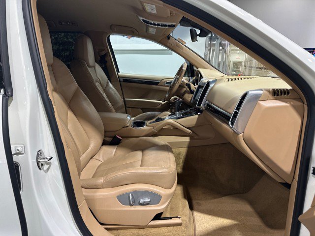 Used 2011 Porsche Cayenne AWD/4WD image 52