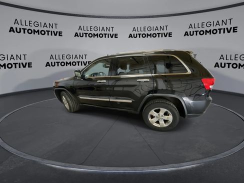 Used 2011 Jeep Grand Cherokee Limited AWD/4WD image 7