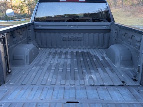 Used 2024 GMC Sierra 1500 Elevation image 18