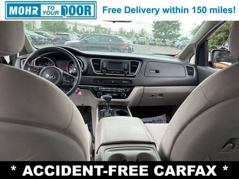Used 2018 Kia Sedona LX FWD image 38