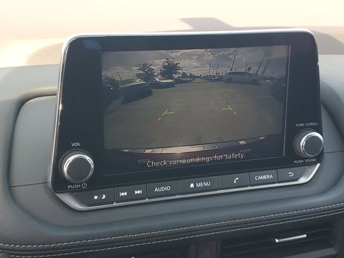 Certified 2023 Nissan Rogue SV image 21