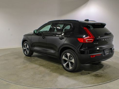 New 2026 Volvo XC40 B5 Plus w/ Climate Package AWD/4WD image 3