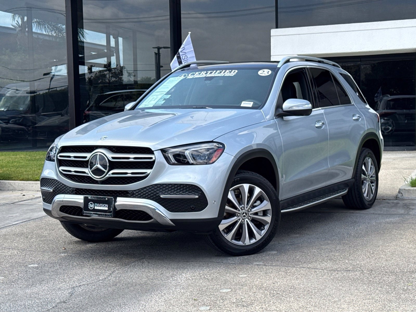 Used 2023 Mercedes-Benz GLE 350 4MATIC image 2