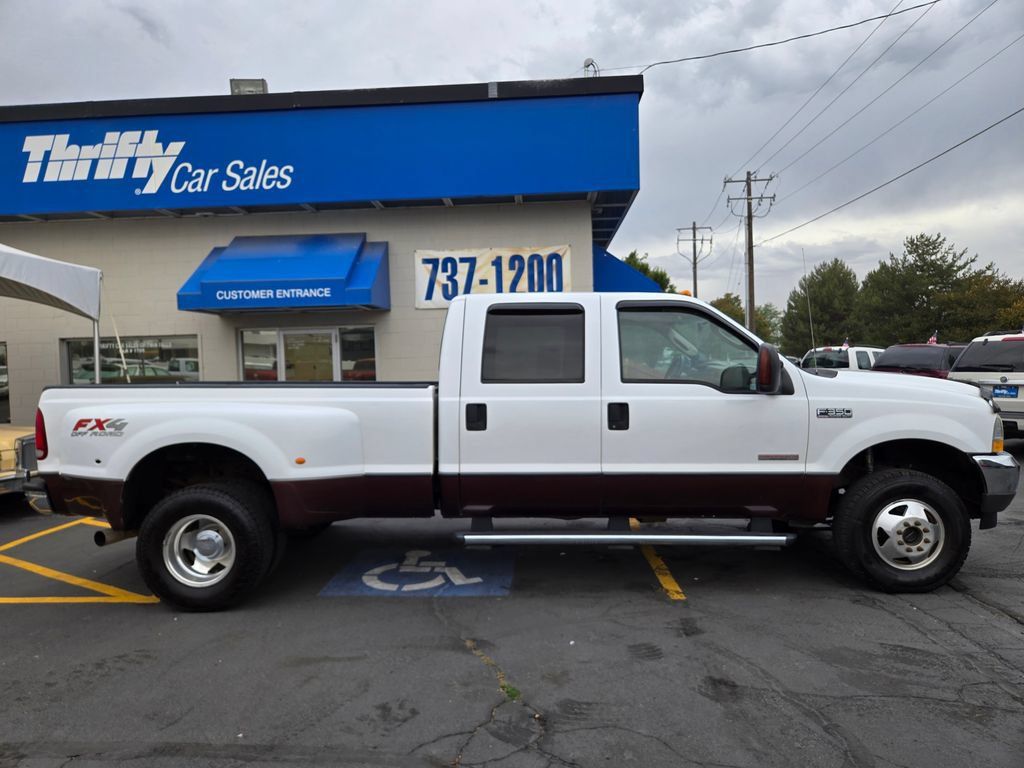 Used 2004 Ford F350 4x4 Crew Cab DRW Super Duty image 2