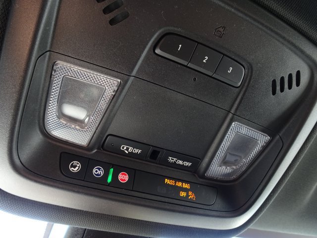 Used 2023 Chevrolet Traverse LT FWD image 27