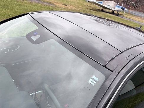 Used 2016 Mercedes-Benz E 400 4MATIC Sedan image 4