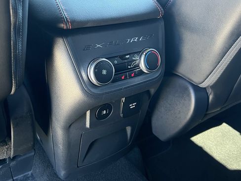 Used 2025 Ford Explorer ST-Line w/ Premium Package RWD image 27